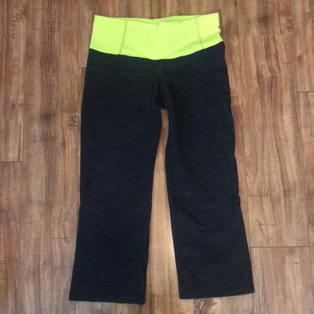 Lululemon Lime/Black Crops